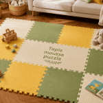 Puzzle tapis mousse dans salon lumineux pour enfant