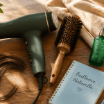 seche cheveux ionique avec brosse et huile sur table